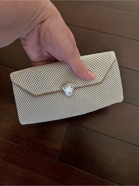 Whiting and Davis Mesh Clutch Bag - Gold and Cream Color Vintage